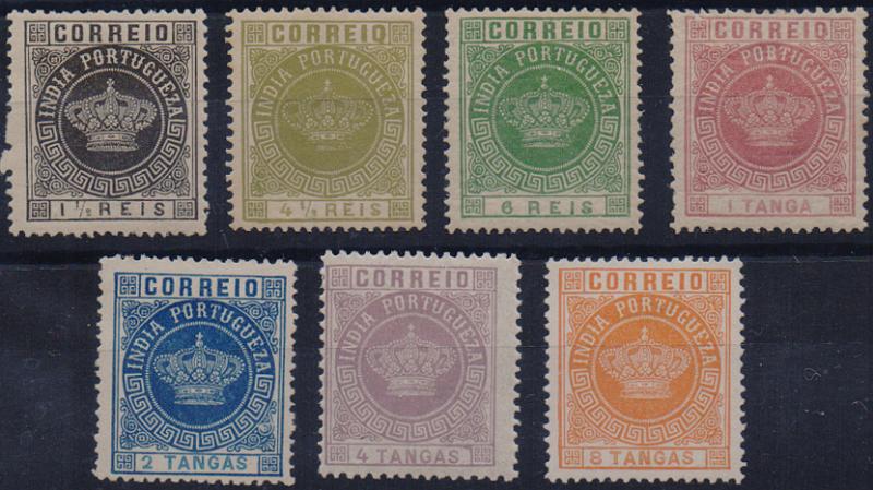2032 v.jpg -     Lote:    2032 (verso)                   Descrição:         Índia Portuguesa &mdash; Lote composto por 23 selos: CE23, 35, 41, 48, 61, 62, 63, 64, 66, 67, 71, 73, 74, 80, 88, 104 e 118/121. Bom valor de catálogo. Lote a ver.        **/*       Valor Base:     &euro; 60,00     Valor Venda:     &euro;      